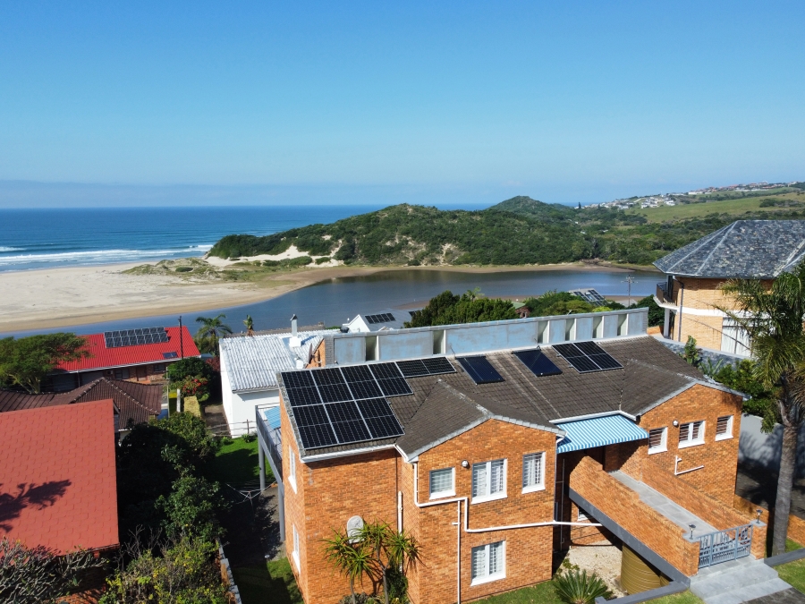 6 Bedroom Property for Sale in Cintsa East Eastern Cape